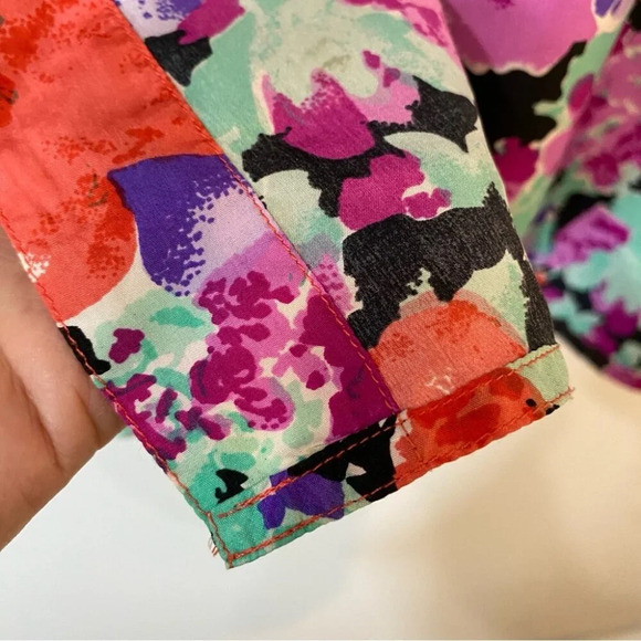 Vintage 1980s HER 100% Silk Short Sleeve Floral Blouse Size L - Picture 3 of 16